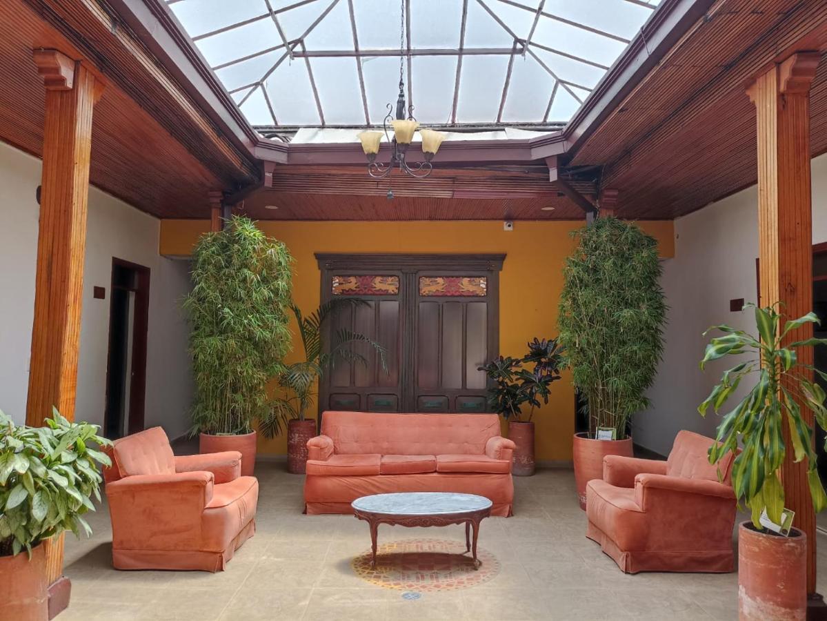 Hotel Plaza Mayor 杜伊塔马 外观 照片