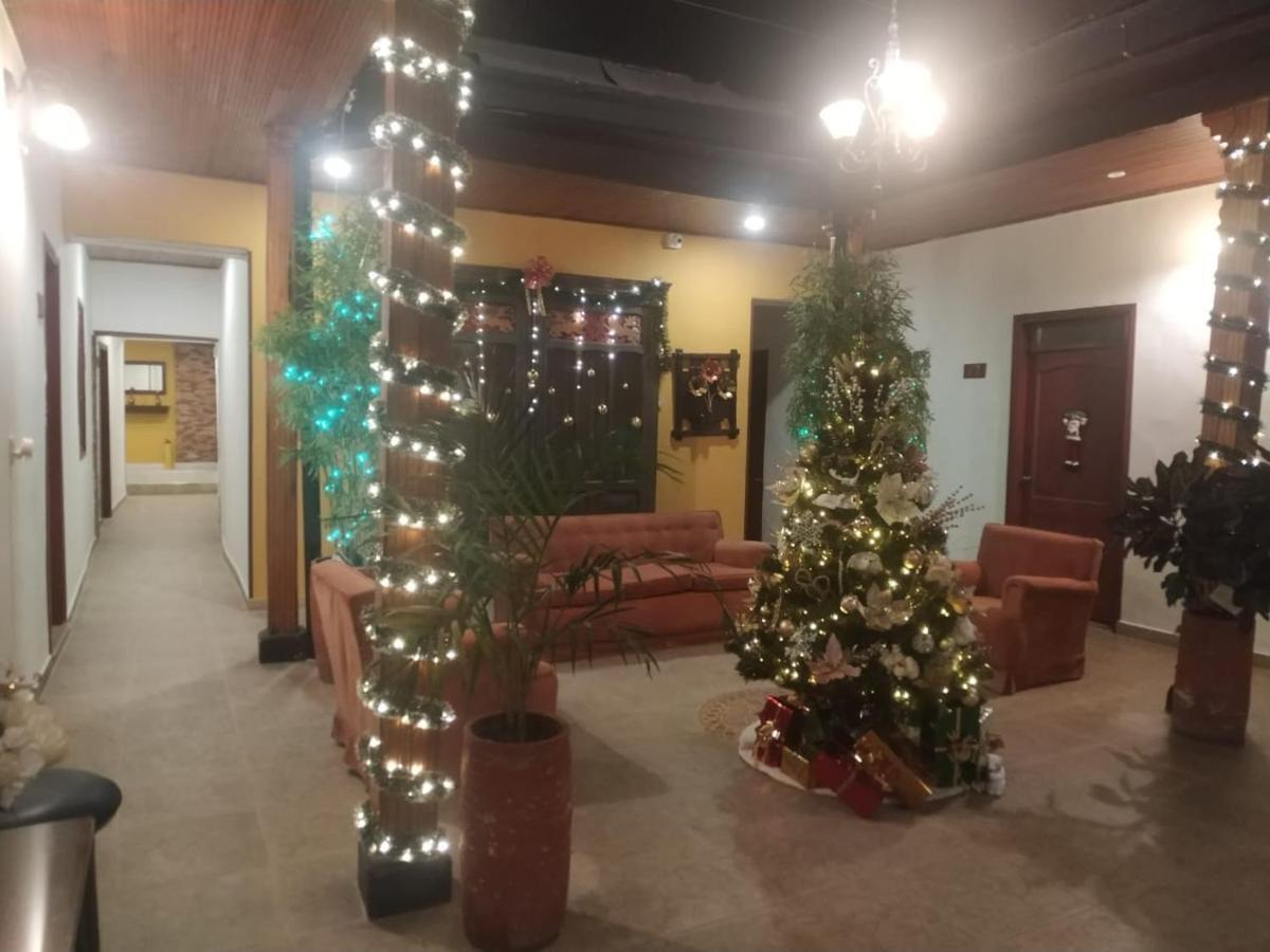 Hotel Plaza Mayor 杜伊塔马 外观 照片